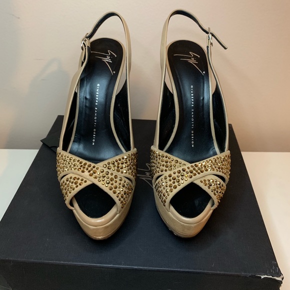 Giuseppe Zanotti - Picture 3 of 8